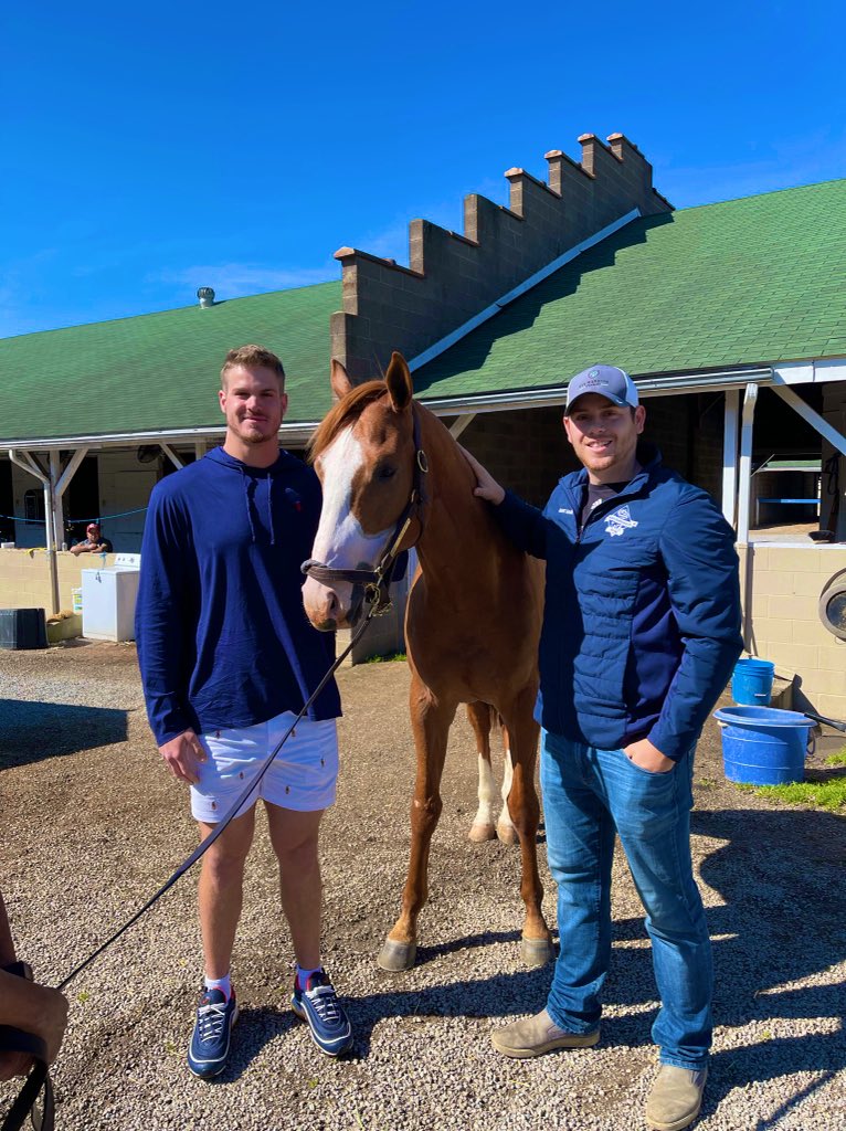 t_murph51's tweet photo. Coach Rogers has been entered in his first race @ChurchillDowns Thursday night! He will break from the 11 hole in the 2nd race. Here he is with the real Coach Roger’s grandson and my former teammate, @yost_mason @westpointtbred @SeaWarriorStbls @Romansracing @Bolles_Football https://t.co/rv1FT4BUXk