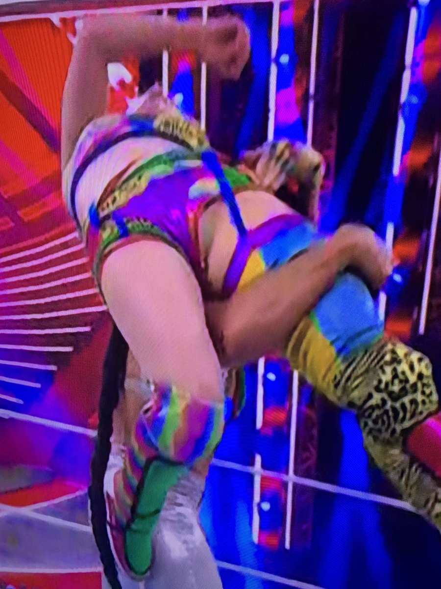 otownthrsher's tweet photo. Anyone else catch a glimpse of the Asuka Pie on Monday Night Raw??? https://t.co/GdxSYqydOS