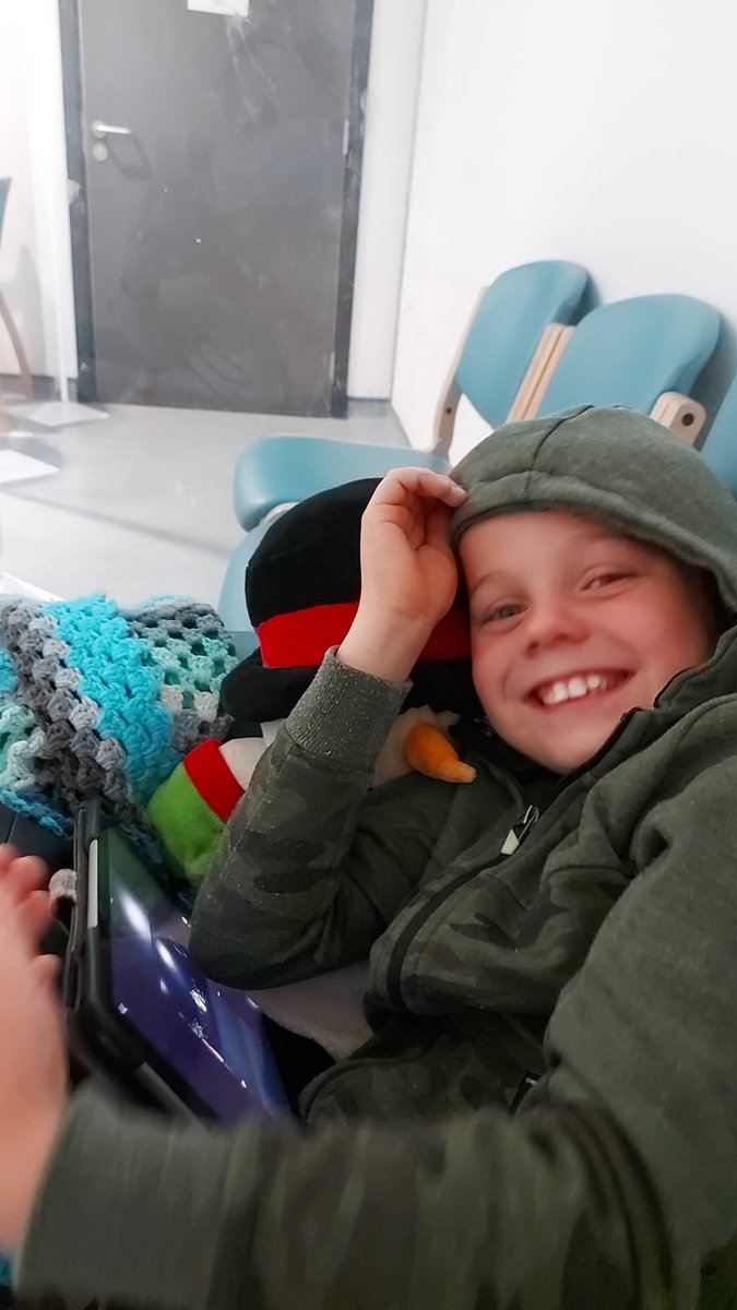 ajeans1981's tweet photo. Good luck @cymru #WALUKR Oliver still smiling even though he’s missing the game @FAWales @BBCSportWales @GarethBale11 @aaronramsey @SkySportsNews https://t.co/eg2HbApnsB