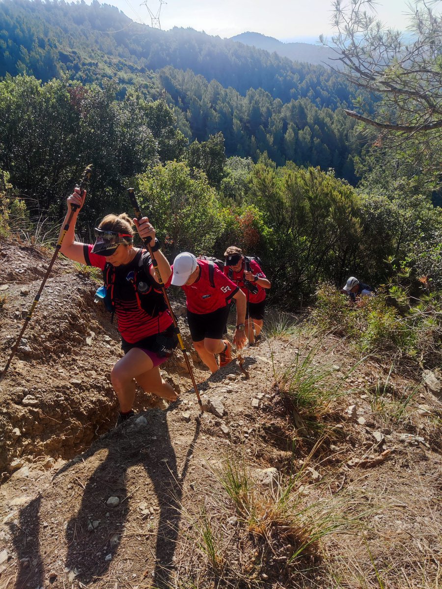 garrafrunners's tweet photo. 💪💪Ha estat un cap de setmana intens pel nostre club. Pel que fa al trekking, aquest diumenge al matí ens hem trobat una bona colla a can Feral per fer una bona ruta per corriols amb bones ombres. #gavà #garraf @FEEC_cat https://t.co/oxlZUhxOYr