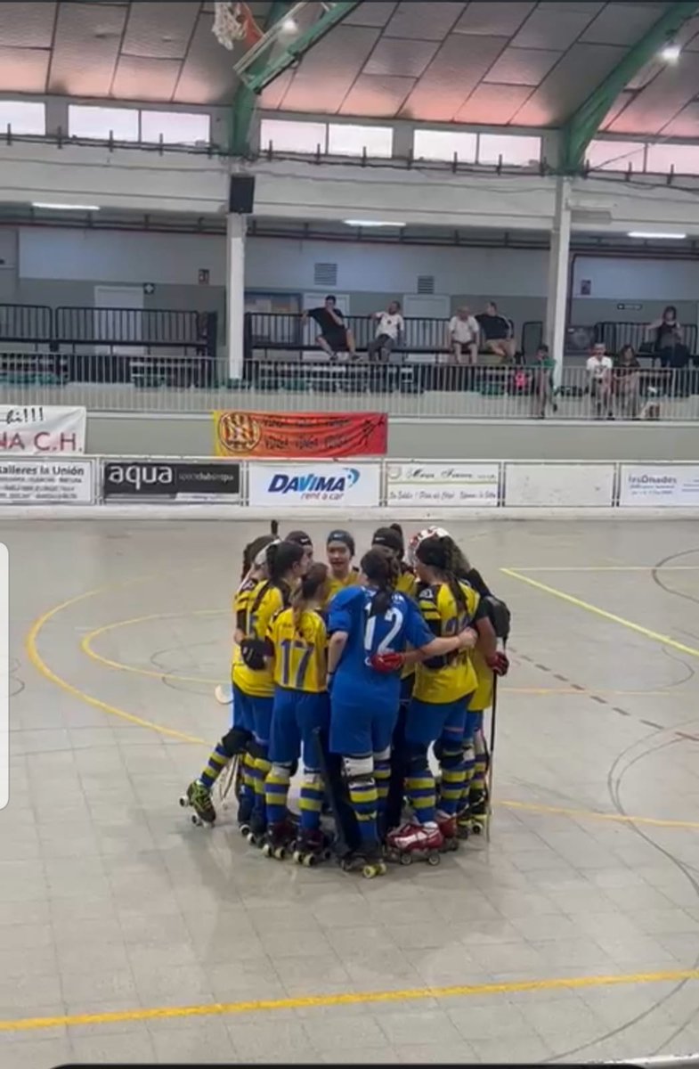 Club Patí Torrelles (@cpatitorrelles) on Twitter photo CCAT Fem15 Igualada 4 - Fem15 5
El nostre Fem15 finalitza el Campionat de Catalunya en setena posició.
Moltes felicitats campiones 🎉
Moltes gràcies <a href="/cpvilanova/">CLUB PATÍ VILANOVA</a> per l'organització, pel tracte rebut i fer-nos la vida més fàcil durant l'estada allà Una abraçada per a Iván i Rafa CCAT Fem15 Igualada 4 - Fem15 5
El nostre Fem15 finalitza el Campionat de Catalunya en setena posició.
Moltes felicitats campiones 🎉
Moltes gràcies <a href="/cpvilanova/">CLUB PATÍ VILANOVA</a> per l'organització, pel tracte rebut i fer-nos la vida més fàcil durant l'estada allà Una abraçada per a Iván i Rafa