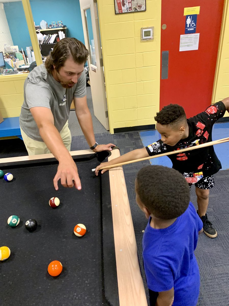 Baseball_UIS's tweet photo. We had a great time at the Raleigh Boys Club!

#D2CWS #MakeADifference https://t.co/IOXC0aSBTg