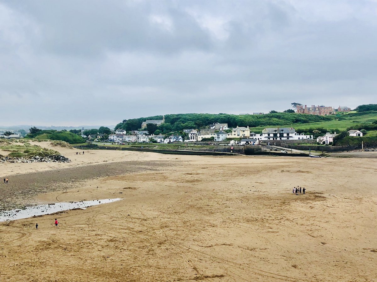 Neecie_26's tweet photo. Missed the showers in not so sunny #Cornwall today. #StillStunning #HomeCounty #Peaceful https://t.co/hiTbEgJkb1