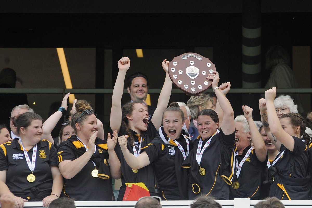 Cornwallrugby's tweet image. What an awesome day. History was made big time #blackandgold @rfu