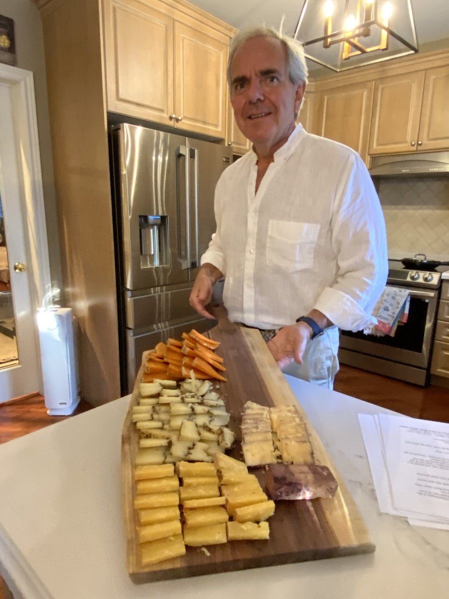 <a href="/GKitchenParty/">Canada's Great Kitchen Party</a> celebrated National Cheese Day with the ultimate Wine&amp;Cheese Smackdown fundraiser: the great David Lawrason and yt finding sublime epiphanies. Huge thanks to <a href="/AfrimPristine/">Afrim Pristine</a> and <a href="/CheeseBoutique/">The Cheese Boutique</a> for fromages and wisdom.