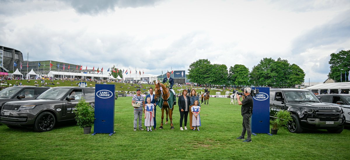 🥇Deutscher Doppelsieg im grossen Land Rover Jagdspringen 

Mehr infos ➡️ csio.ch/de/News/Deutsc…

#longines #csiostgallen #LandRover
