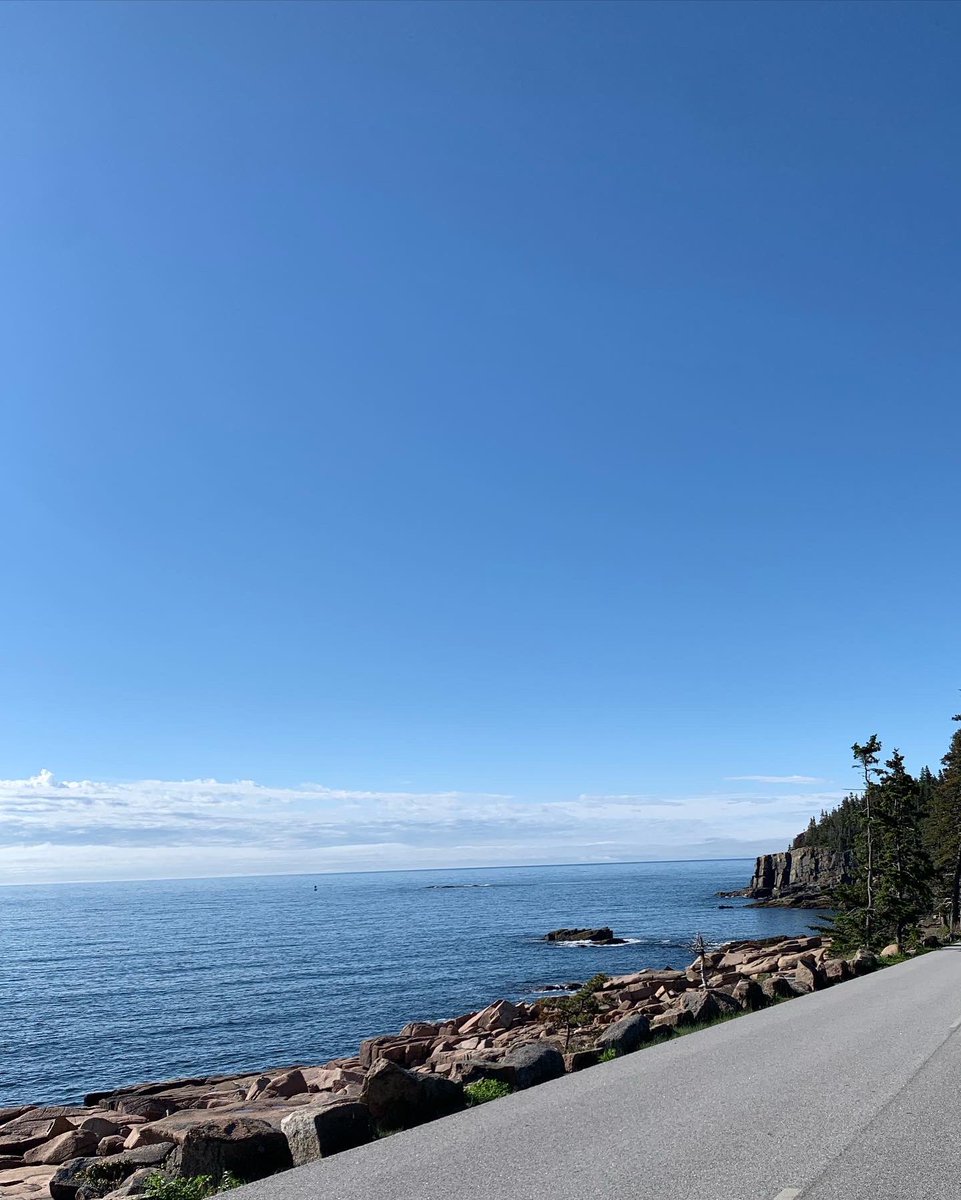 jbrown0503's tweet photo. Such a beautiful half marathon course. Note to self: don’t bike &amp; hike up &amp; down so many mountains the 4 days leading up to the run😂! However, it was definitely hard to be miserable (running) with such beautiful scenery surrounding me! #acadiahalf #shutuplegs #thirteenpointone https://t.co/7OU3hf31e5