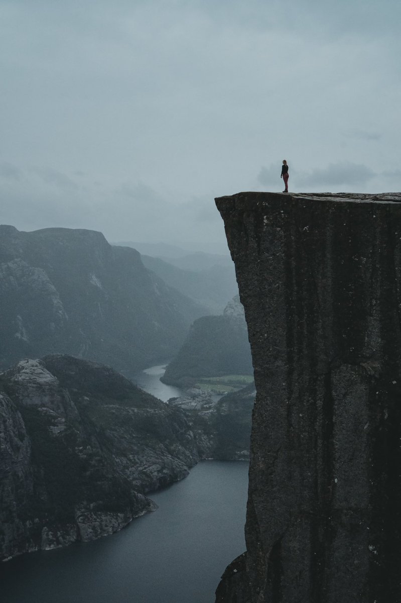 Saraboychuk_'s tweet photo. Gm,
Push yourself. https://t.co/DXsuYJT2um