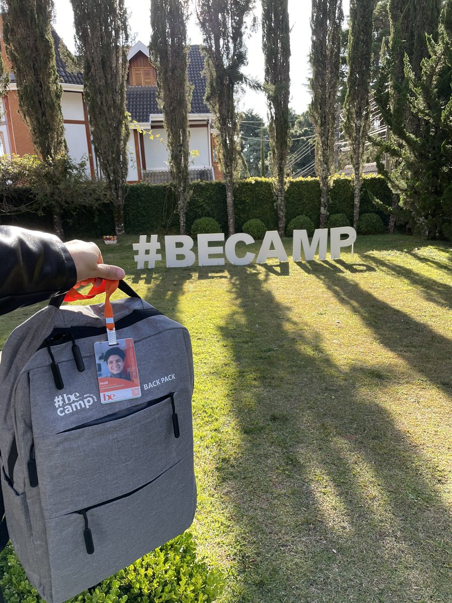 fefezeviani's tweet photo. Contamos histórias enquanto estamos escrevendo uma!
Feliz em fazer parte desse time! 🧡
#becamp https://t.co/0NHd2yemFt