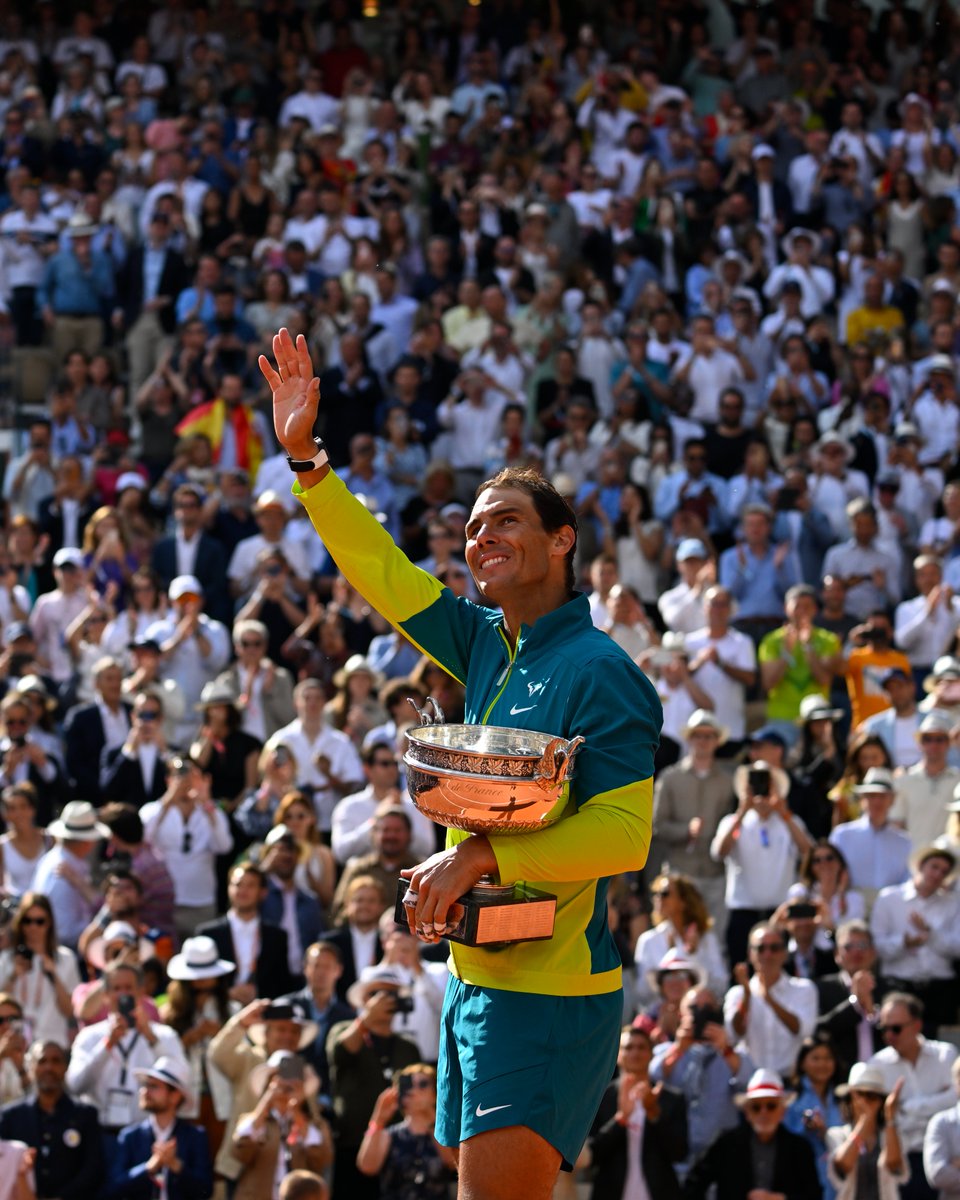 Make it 14 🧡 #RolandGarros | @RafaelNadal