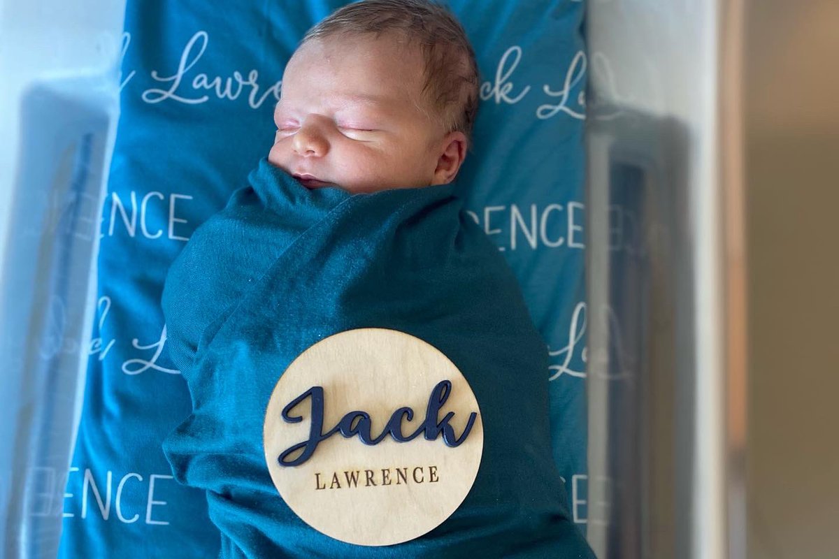 BlazeBaggs's tweet photo. Jack Lawrence Baggs 6/2/22 7:18AM 8lbs 10oz #boydad https://t.co/5JrKGiuEGr