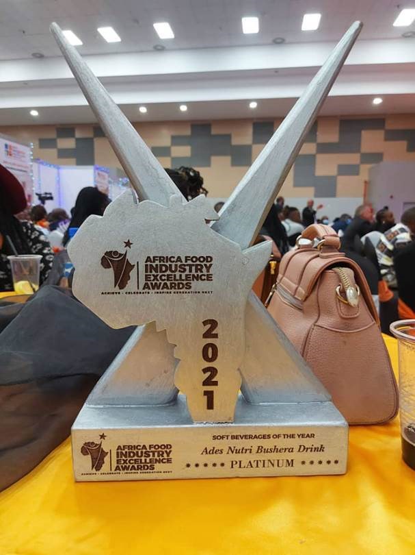 RwenzoriUg's tweet image. Last year, one of our innovations #AdesNutriBushera, a nutritious millet-based drink, won the Africa Food Excellence Platinum Award. It is an expression of our shared culture &amp;amp; a sense of community
 
@CocaColaAfrica @brandafrica 

#BrandAfrica22 #TopBrandsUg #RefreshUG