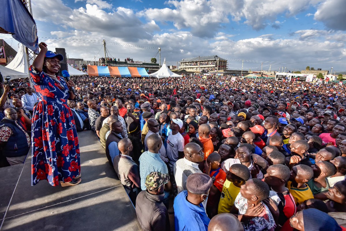 Nakuru has decided #Inawezekana! Thank you Nakuru residents for overwhelmingly endorsing Baba and Martha. Ahsanteni sana!
#BadoJibuNiLee