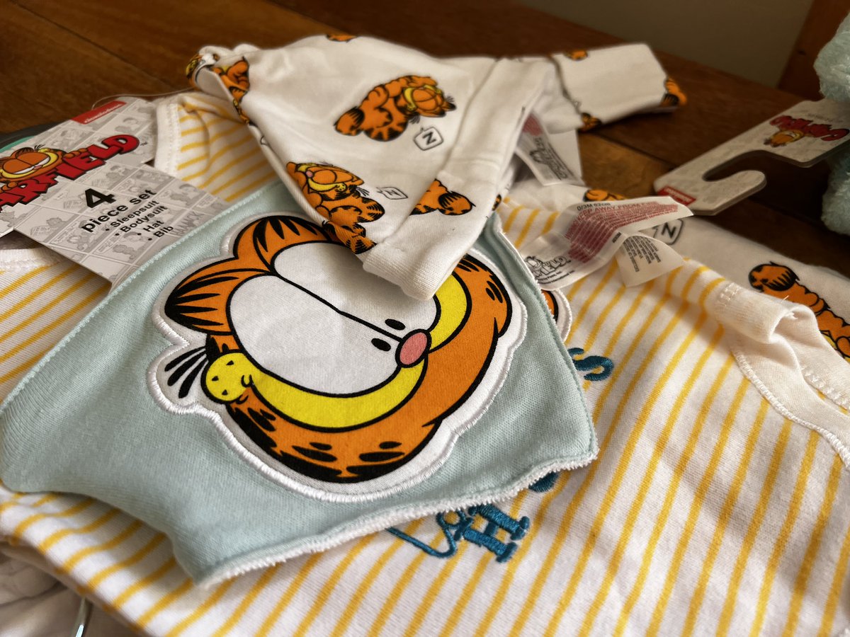 ecossefilmmaker's tweet photo. Couldn’t resist picking up these clothes for baby! #10weekstogo #baby #garfield #liloandstitch #babies #babyboy #stitch #disney https://t.co/DTRAi4x8Rt