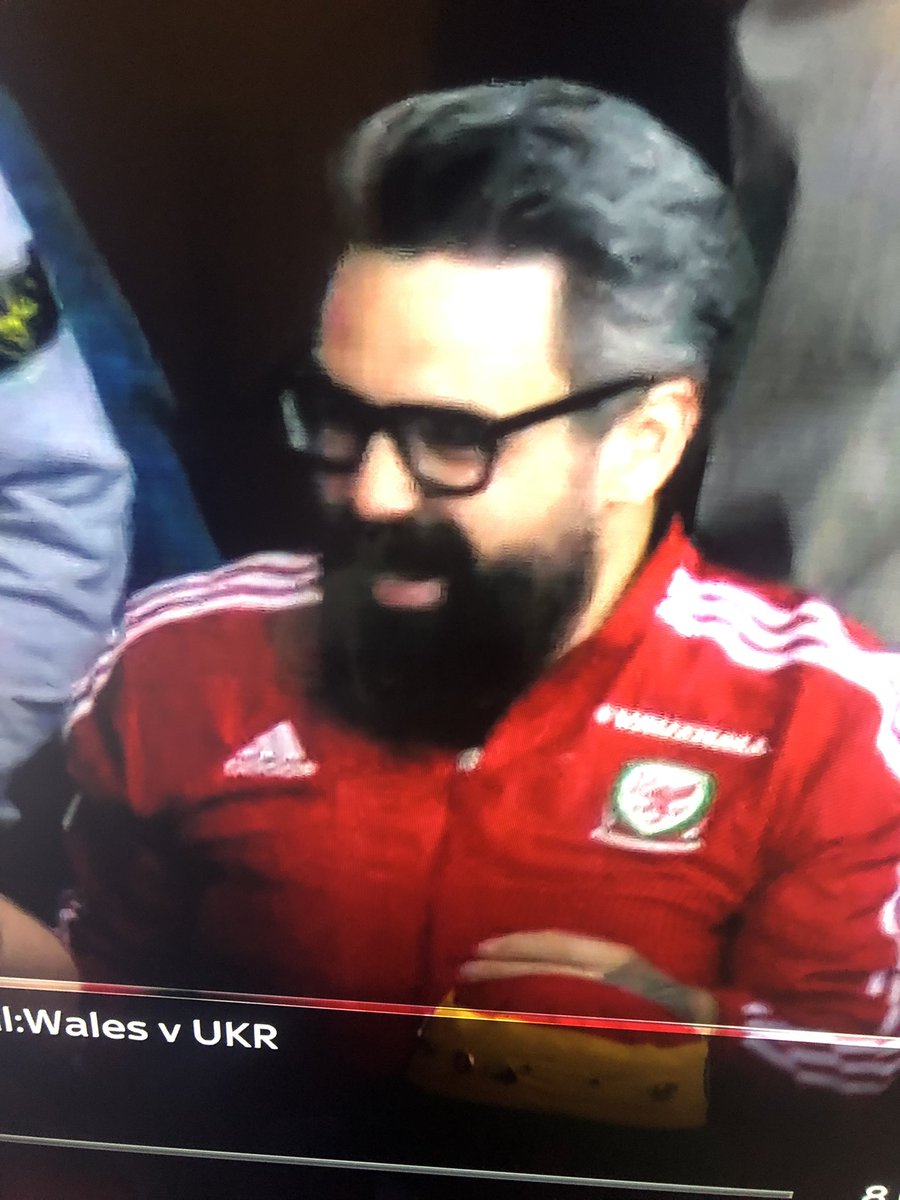 _Skelt's tweet photo. @cymrogav on the box butt. https://t.co/rpvYcV9Tqm