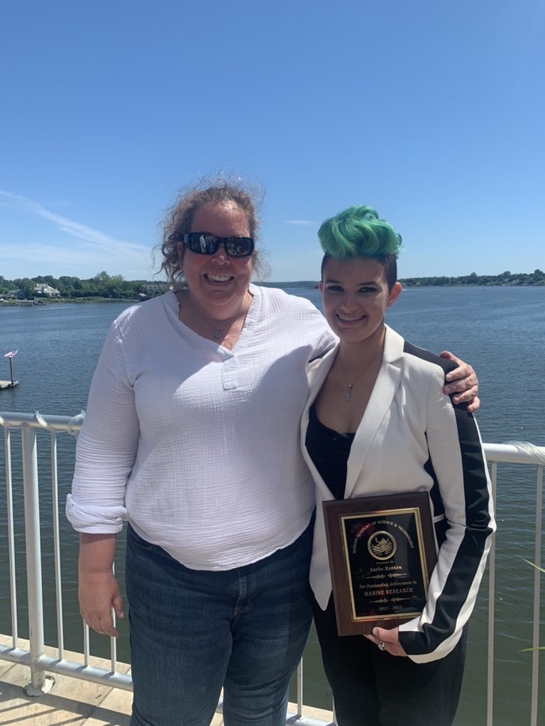 Rentoncache's tweet image. Senior awards day for @MASTResearch @MAST_SandyHook   Congratulations Seniors!