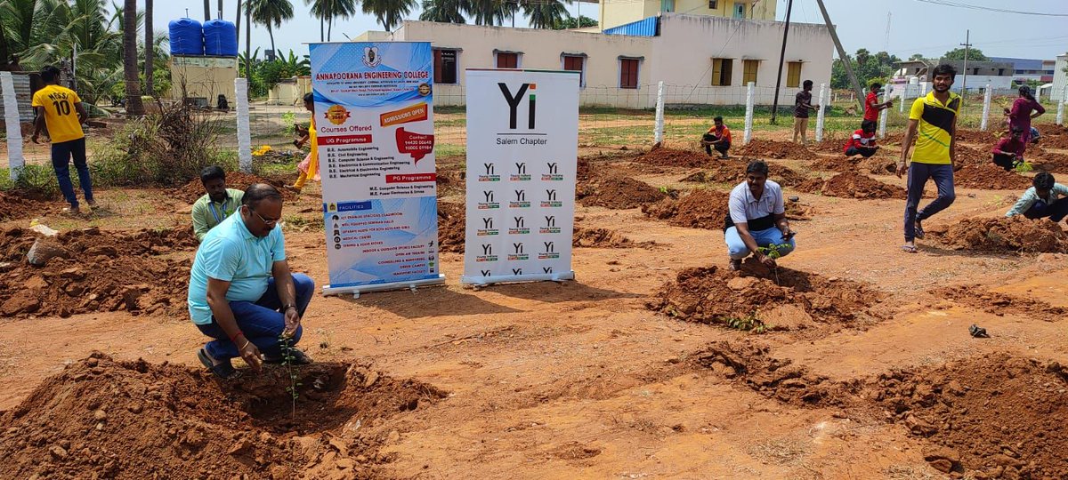 YiSalemChapter's tweet photo. Today #500 #treesaplings was planted by #YiSalem and #Yuva students of Annapoorna Engineering College on ocassion of #WorldEnvironmentDay2022 
#Yi #CII #Youthleadership #thoughtleadership #nationbuilding #climatechange #treeplanting #ForPosterity https://t.co/1eVTVFxK97