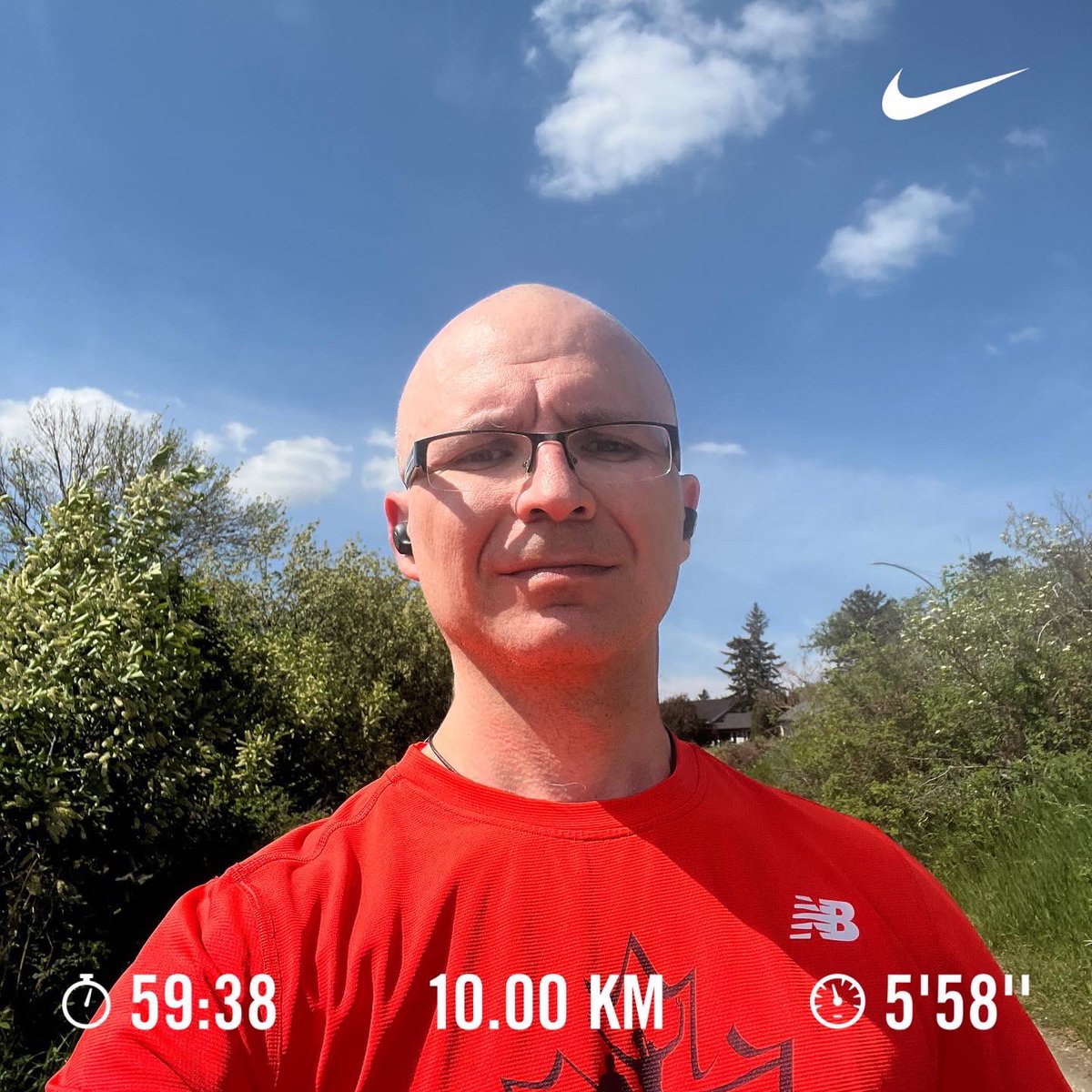 ChomitzkyJustin's tweet photo. Another Sunday, another 10km run done! And this one was better than last Sundayβs. #run #nrc #marathonman #lightninglegs #jtrain #ukrainianspeeddemon #ukrainianflash #10kmrun https://t.co/ASwakorgnJ