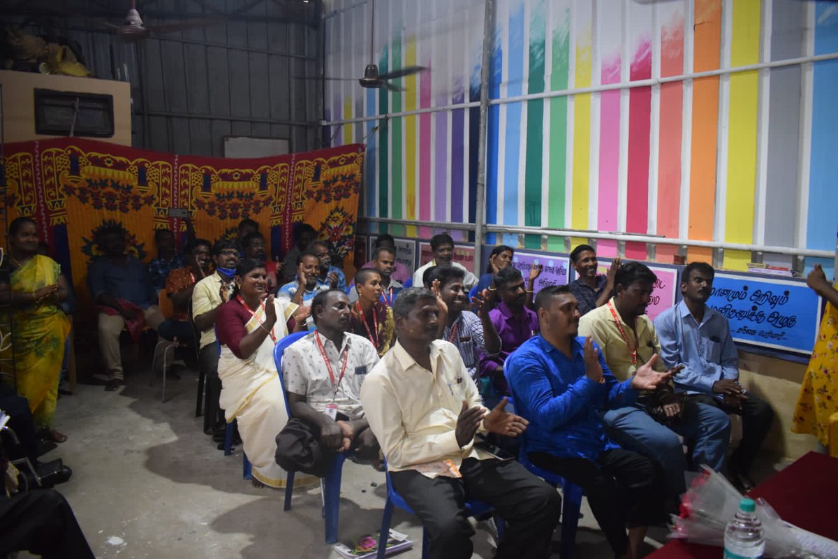 JaleelTeacher's tweet photo. இன்று வேளச்சேரியில் டிசம்பர் 3 இயக்கத்தின் அலுவலகம் திறப்பு விழாவிற்கு வருகை தந்த நாகை சட்டமன்ற உறுப்பினர் அண்ணன் திரு @aloor_ShaNavas அவர்கள் அலுவலகத்தை திறந்து வைத்து திராவிடம் அறிவோம் என்ற தலைப்பில் மிகச் சிறப்பான ஒரு உரை எங்களுக்கு வழங்கினார் அதற்கு நன்றி @Deepak_TMN
#D3M https://t.co/vM3Ahtgjt7