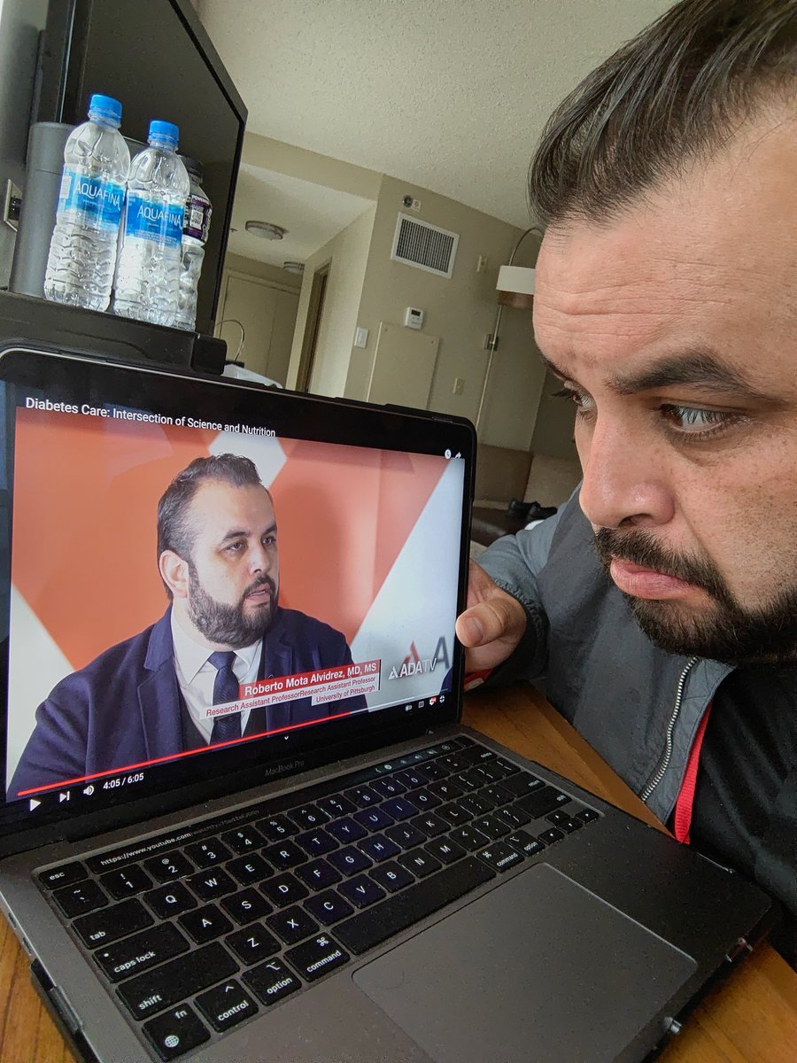 RealRobertoMota's tweet photo. Freaking out over here!!! Big META moment for me and thanks @AmDiabetesAssn @ADA_DiabetesPro #ada2022 #ADATV really enjoyed it. 
Proud to represent @PittSurgery @PittTTMRC @NealLabPitt @PLRC_PittLiver @PittVMI @McGowanRM https://t.co/mfcvWcjbbA