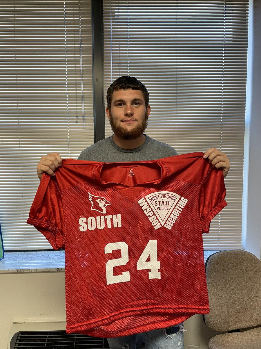 michell4852's tweet photo. Just dropped my boy Connor off to go get his Football on. Super proud of him. You have time Saturday the 11th at noon come to South Charleston to watch him play at the @NSFootballWV https://t.co/fWB7XQu4n3