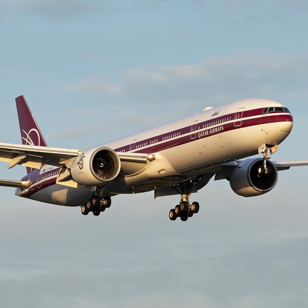 The Qatar Airways Retro on the Boeing 77W! What a stunner of a catch to get in London and with lusciously golden sunlight too! #aviation #qatarairways #boeing #boeing777 #aviationphotography #avgeek #LHR