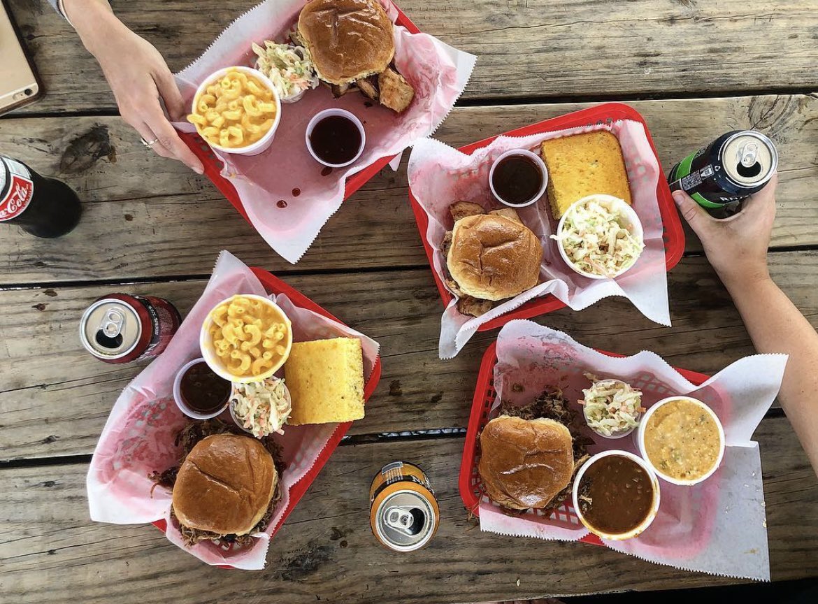 ElisBBQCincy's tweet photo. Soaking up this sunny Sunday with some delicious hickory-smoked BBQ. ☀️🐽 Join us under the pavilion today ‘til 9pm! #cincysummer #barbeque #elisbbq https://t.co/fmBb5rJoK1