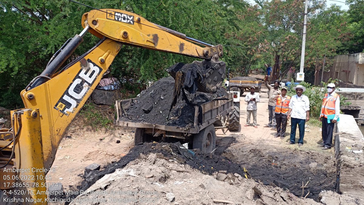 Hon'ble Minister sir Talasani Srinivas Yadav Garu inspected the ongoing desilting work of Krishnanagar irrigation Nala at Krishnanagar in Golnaka ward Amberpet Circle-16. Carting of silt is also being done simultaneously.