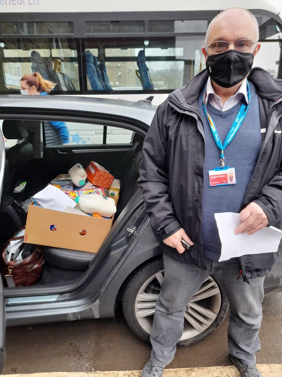 Focus4Hope's tweet photo. 𝗩𝗼𝗹𝘂𝗻𝘁𝗲𝗲𝗿 𝘄𝗲𝗲𝗸 𝘀𝗽𝗼𝘁𝗹𝗶𝗴𝗵𝘁! ⭐️⭐️ Read Stephen’s story here 💙👇
#VolunteersWeek2022 #thankyou #spotlight #Focus4Hope #combattingisolation #learningnewskills #communityspirit https://t.co/W1IWvAQZqA