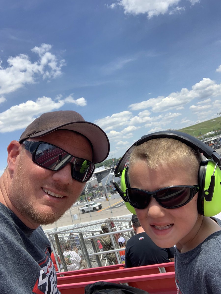 TeamSchauf's tweet photo. After winning the heat race, we didnโt have the feature finish we were hoping for. We learned a lot in our first @USACNation .25 Dirt National & were part of driver intros @NASCAR_Trucks race. @pappyspitstop @mittler_bros @BlasterProducts @SuperCleanTeam #usac25 #NASCAR https://t.co/Vvja0XC8eR