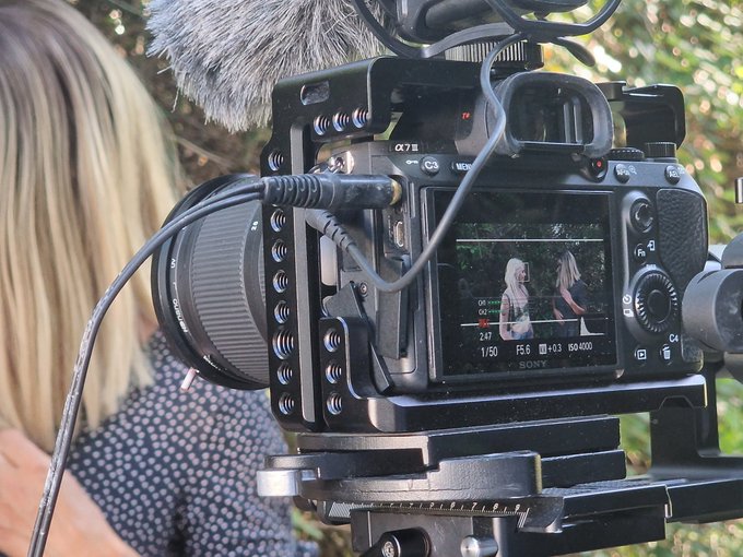 Tournage bient&ocirc;t une nouvelle coquine mature sur @JacquieMichelX2 https://t.co/My99cNq7pN<a href="/tag/beonebar"class="tags"><span>#beonebar</span></a>