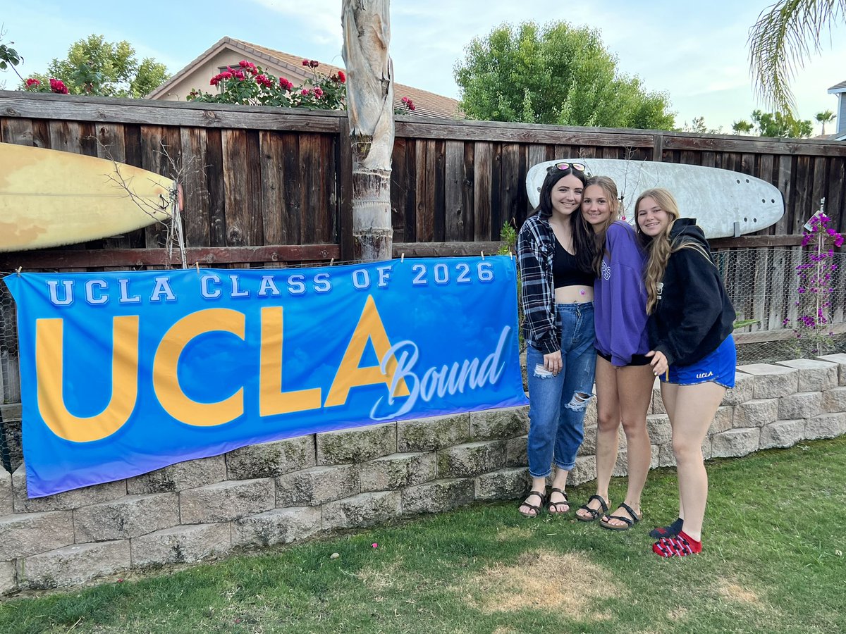 kaylababby's tweet photo. My baby cousin is UCLA bound 😭💙💛 https://t.co/q4CJSimc2z