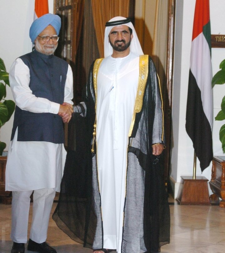 इज़्ज़त कमाई जाती है, खरीदी नहीं जाती।