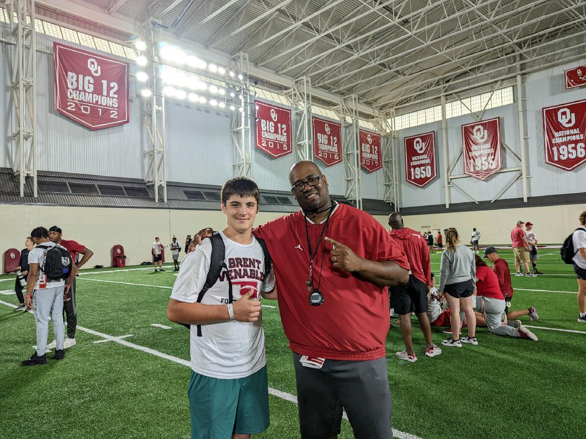WalkerAustin357's tweet photo. Had a great time at camp. Thanks for all of the coaching and the new fundamentals that I can apply to the upcoming season. I hope to be back in the future. @CoachVenables @CoachToddBates @ethandowns40 @MiguelChavis65 @JR_Sandlin https://t.co/RoqlatBPTU