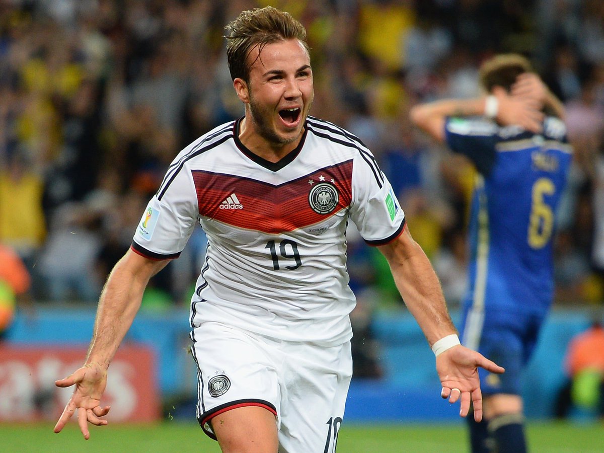 ✍️ Gotze 🇩🇪 deverá ser oficializado esta semana #Benfica

O Benfica pagará a cláusula de rescisão de 4M€ ao #PSV 

Relembrar quem vos deu esta informação em primeira mão há cerca de um mês atrás ✅