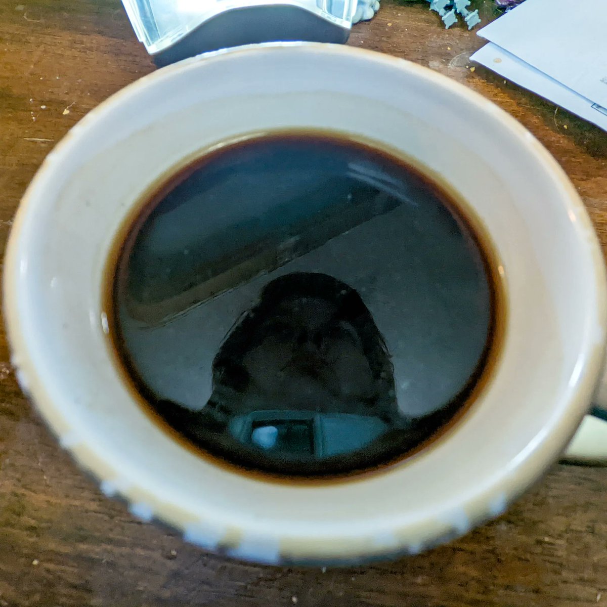 calizhayes's tweet image. I'll take "Weird Reference Photos of Myself" for 500.

#ArtistOnTwitter #photoreference #referencephoto #selfie #coffeemug #faceincoffee