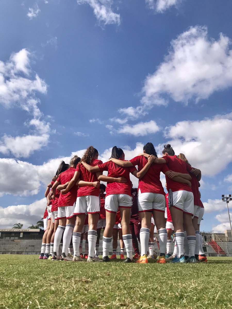 SaoPauloFC_Fem's tweet photo. Vamos para o aquecimento!

#FutebolFemininoTricolor
#VamosSãoPaulo 🇾🇪 https://t.co/lDwIrRFesV