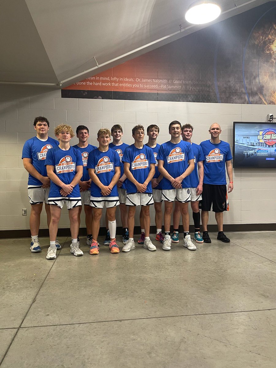 16U Larsen claim a 47-43 win over a tough <a href="/DakotaNiners/">Dakota Niners</a> squad in the championship 🏆 at the @SanfordPentagon Hardwood Challenge❗️. Great job fellas.