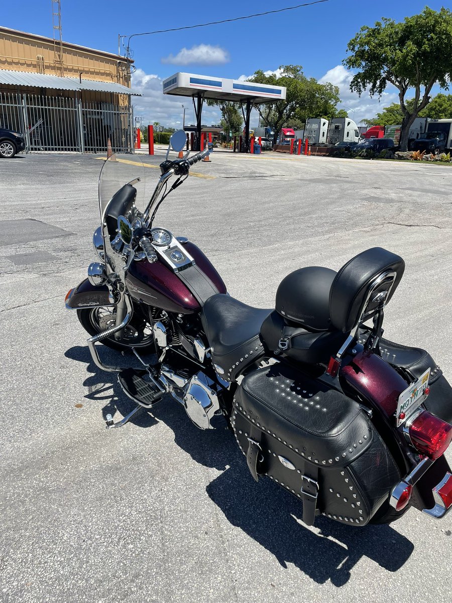 RMendelsonPhD's tweet image. The weather cleared up and it is a beautiful day today. It was #CompletelyNecessary to get #2Down and #ride my #motorcycle. I feel #recharged and ready!!