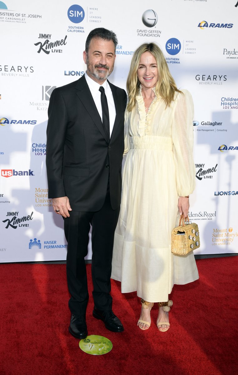 On The Red Carpet tweet media