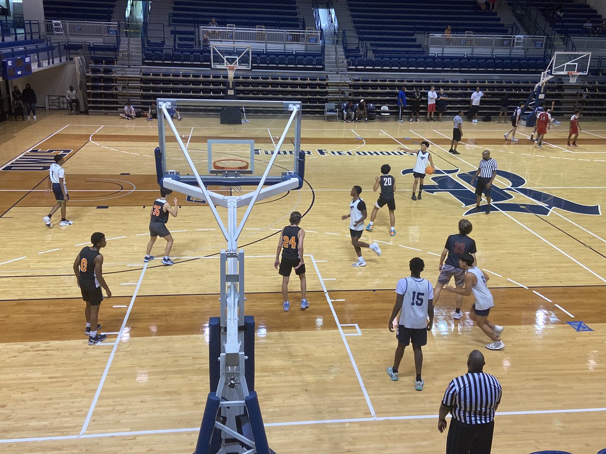 Rice Camp Day 3 complete! Good weekend for the guys &amp; we got better. 4-1, let’s go summer!🏀💙