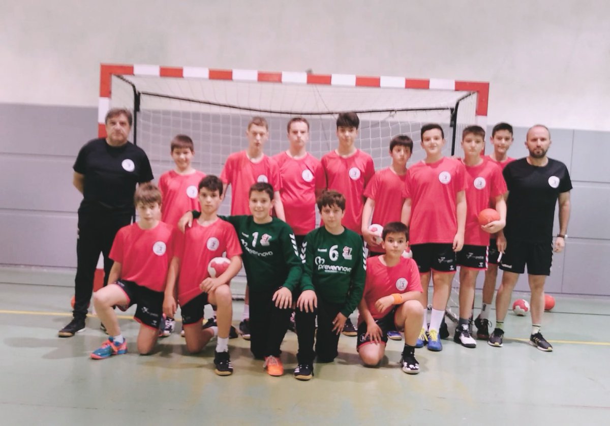 INTERPROVINCIAL MASCULINO 🏆🤾🏽‍♂️

🥉 Brillante papel de los chicos de Diego, que conseguían la medalla de bronce en el torneo.

#cylesbalonmano 
#handballkids 
#BALONMANO