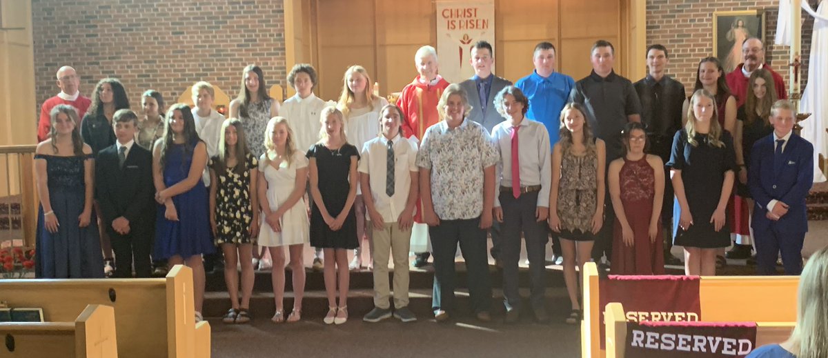 shcslangton's tweet photo. We were proud to witness our students celebrating the Sacrament of Confirmation this weekend at Sacred Heart Church. @erietricounty https://t.co/zic3FbvRAQ