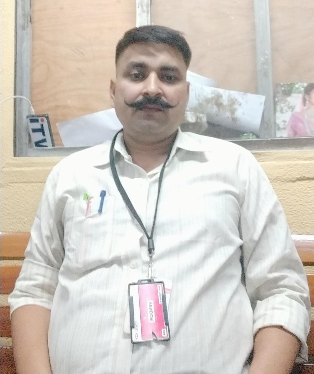 सुखी जीवन के तीन ही मंत्र है :
पहला : क्रोध में कभी उत्तर न दें 
दूसरा : दुःख में कभी कोई निर्णय न लें ।
तीसरा : आनंद में कभी कोई वचन न दें ।