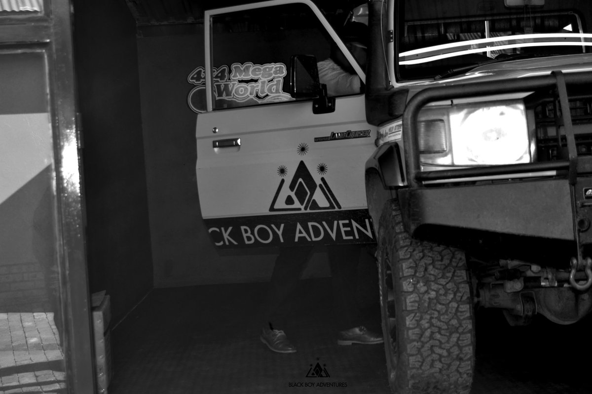 BlkBoyAdventure's tweet photo. Finding synergies between these 2 brands. Stap 'n padjie saam. Remogo. Sikunye. 

We Are All Here Together!!!

#KomMaaknDraai #4x4 #offroad #bushlife

@4x4_megaworld 
@NorthernCapeSA
@tyresandmoresa https://t.co/mmzCWqooBr