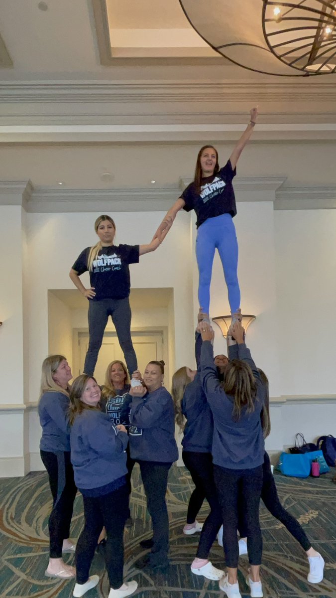 FHWolfpack1's tweet photo. We 💙 our coaches! Had a blast at the coaches convention this weekend #weareSEPopWarner #wearefyd #fhwolfpack #popwarnercheer https://t.co/zzEK2wrJgA