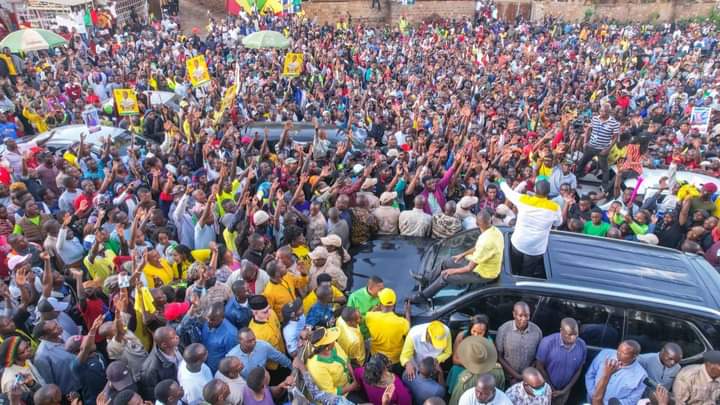 DrMunyaka's tweet photo. Once you replace negative thoughts with positive ones, you'll start having positive results. @UDAKenya and #KenyaKwanza is unstoppable. Apparently the masses have decided form ni #bottom_up. Rais ni @WilliamsRuto. Kikosi iko imara na @MusaliaMudavadi, @Wetangulam, @DrAlfredMutua https://t.co/lWCVoq3VHl