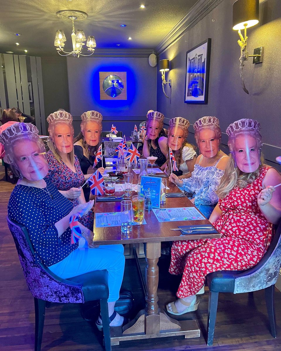 62 The Bank & Bar 62 tweet media