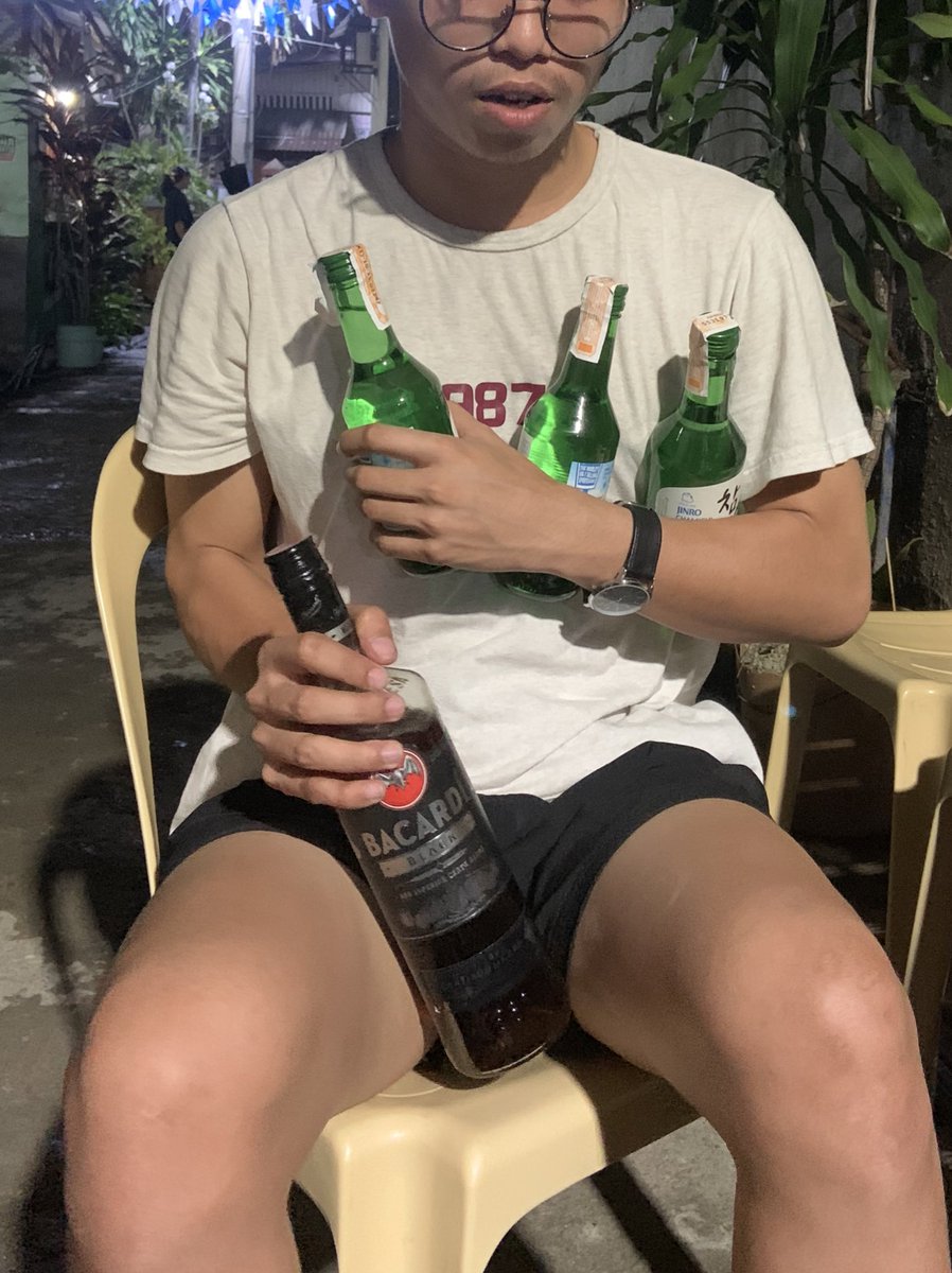 Diboo012's tweet photo. Arat tagay? 😂 https://t.co/XFutfRAkzF