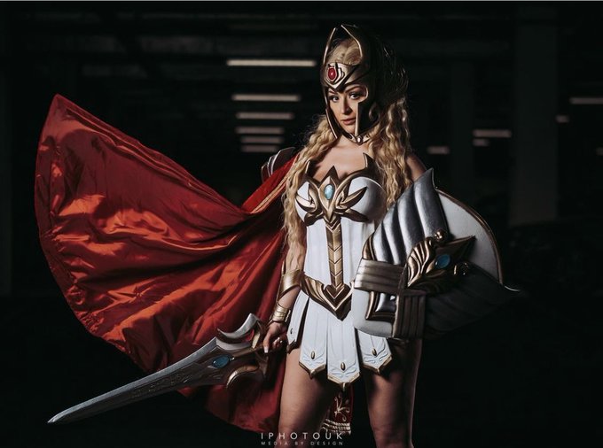 My first time working with @i_photouk @MCMComicCon !   I can&rsquo;t wait to work with him again &hearts;️ https://t<a class="tags" target="_blank" title="On Twitter" href="/?out=eyJ0eXAiOiJKV1QiLCJhbGciOiJIUzUxMiJ9.eyJpYXQiOjE3MjA3MjgzMzUsImlzcyI6InR3cG9ybnN0YXJzLmNvbSIsIm5iZiI6MTcyMDcyODMzNSwiZXhwIjoxNzUyMjY0MzM1LCJyZWRpcmVjdF91cmwiOiJodHRwczovL3R3aXR0ZXIuY29tL2lfcGhvdG91ayJ9.6iF0c5lB3zDWhaOZc-EyuUoyM_XTzaNPi6Ww_PoorKA3nw1ReNdpH5tHM7Sm-wWdcm4c5knztix6V27C3ne4aw">@i_photouk</a><a class="tags" target="_blank" title="On Twitter" href="/?out=eyJ0eXAiOiJKV1QiLCJhbGciOiJIUzUxMiJ9.eyJpYXQiOjE3MjA3MjgzMzUsImlzcyI6InR3cG9ybnN0YXJzLmNvbSIsIm5iZiI6MTcyMDcyODMzNSwiZXhwIjoxNzUyMjY0MzM1LCJyZWRpcmVjdF91cmwiOiJodHRwczovL3R3aXR0ZXIuY29tL01DTUNvbWljQ29uIn0.8z2qI45_TysLxM7eCaf1zkjeMbUye6VGkTqK9WOEwtpH0EpvfmGf_BWAl6N3d3jeYiUnttIzAW8f0FOgLoJtew">@MCMComicCon</a><a href="/tag/cosplay"class="tags"><span>#cosplay</span></a><a href="/tag/bodypaint"class="tags"><span>#bodypaint</span></a><a href="/tag/bramble"class="tags"><span>#bramble</span></a>